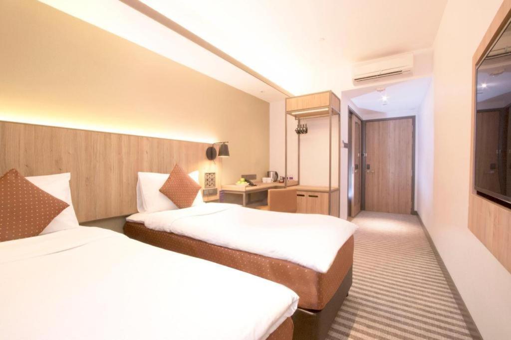 Aqueen Heritage Hotel Little India Singapore Exterior photo